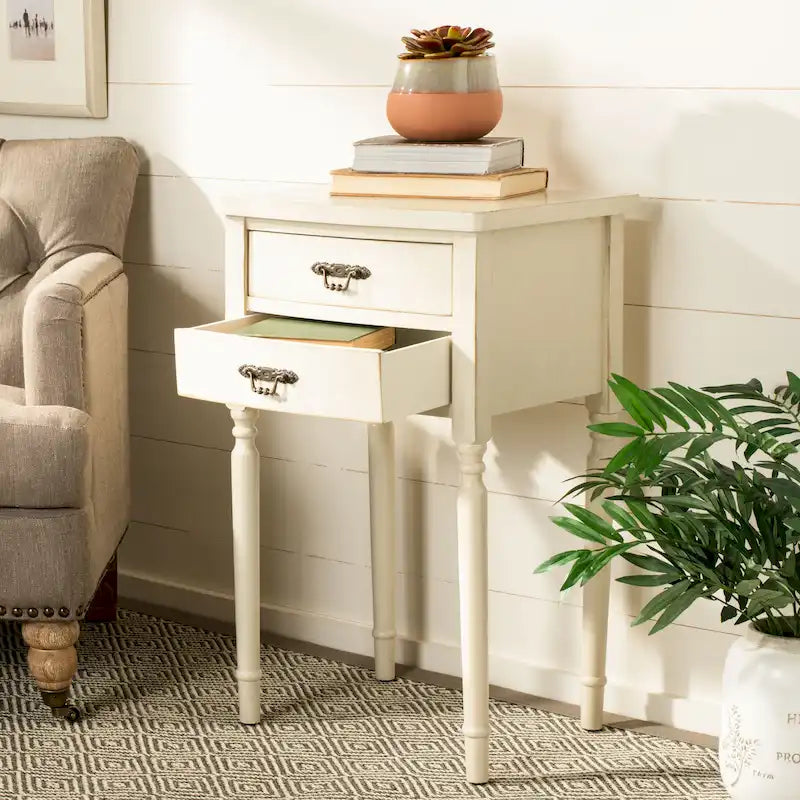 SAFAVIEH Sandra Accent Table - 18.1 x 15 x 30.1 - 18Wx15Dx30H