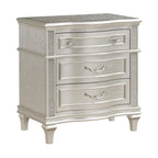 Rosarito Silver Oak and Ivory 5-piece Storage Bed