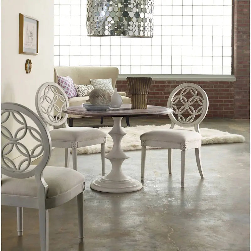 Hooker Furniture Brynlee 42 Round Shabby Chic Farmhouse Dining Table